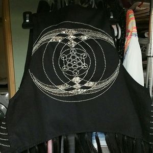 Price drop ! Bohemian fringe vest tassels blk Med